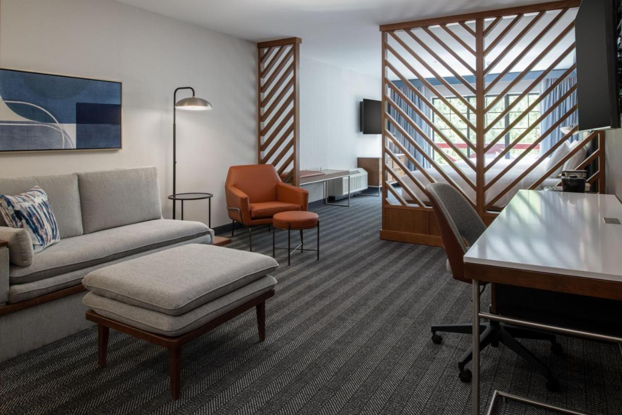 Courtyard By Marriott Olympia 호텔 외부 사진