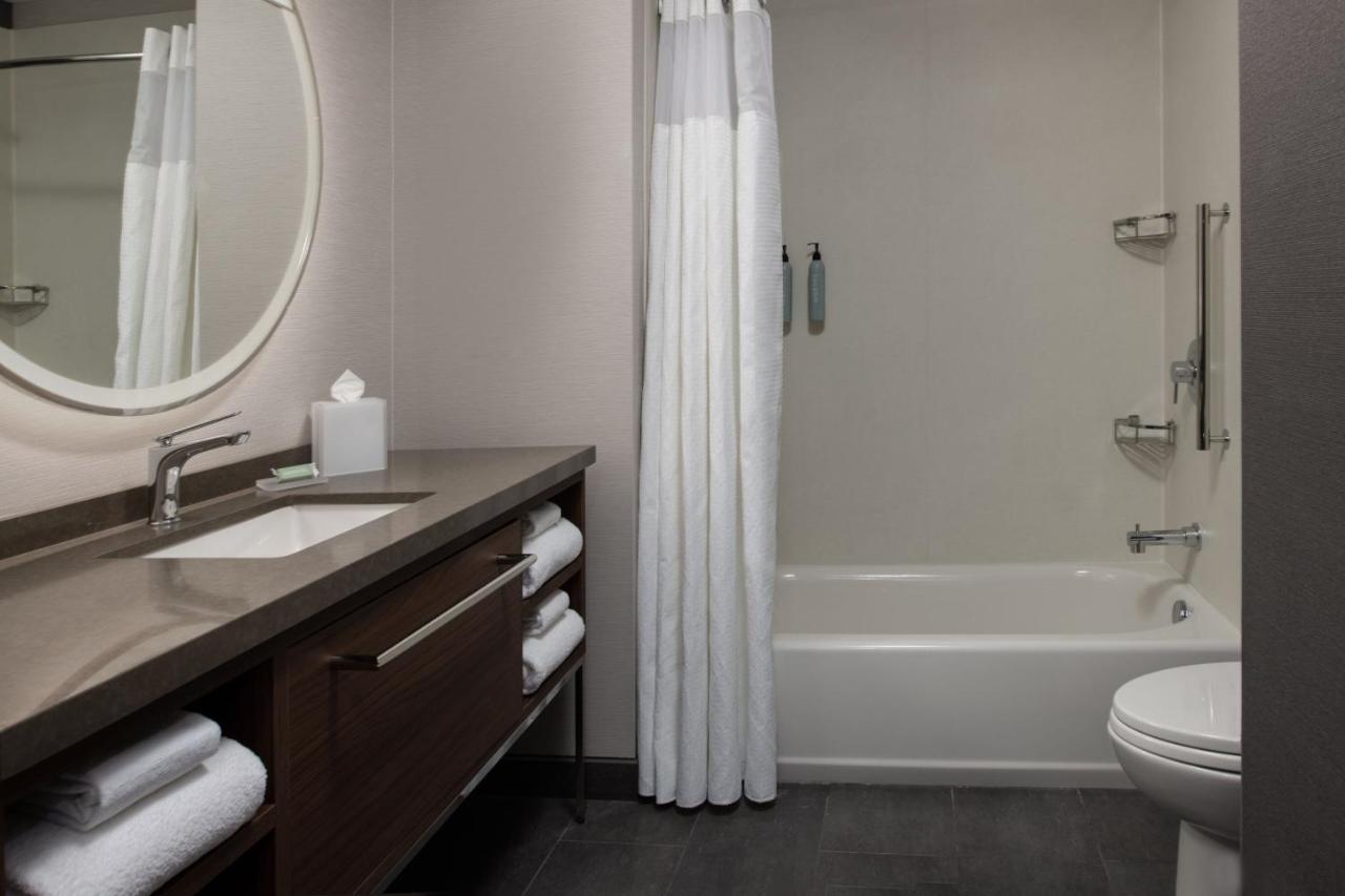 Courtyard By Marriott Olympia 호텔 외부 사진